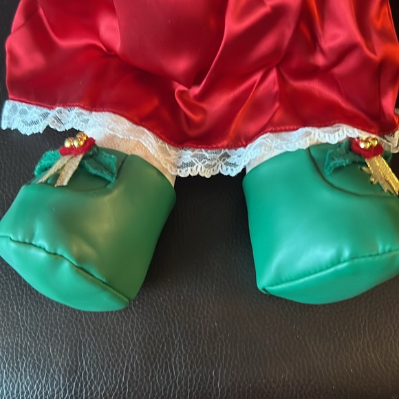 Precious moments vinyl doll. - Picture 5 of 8